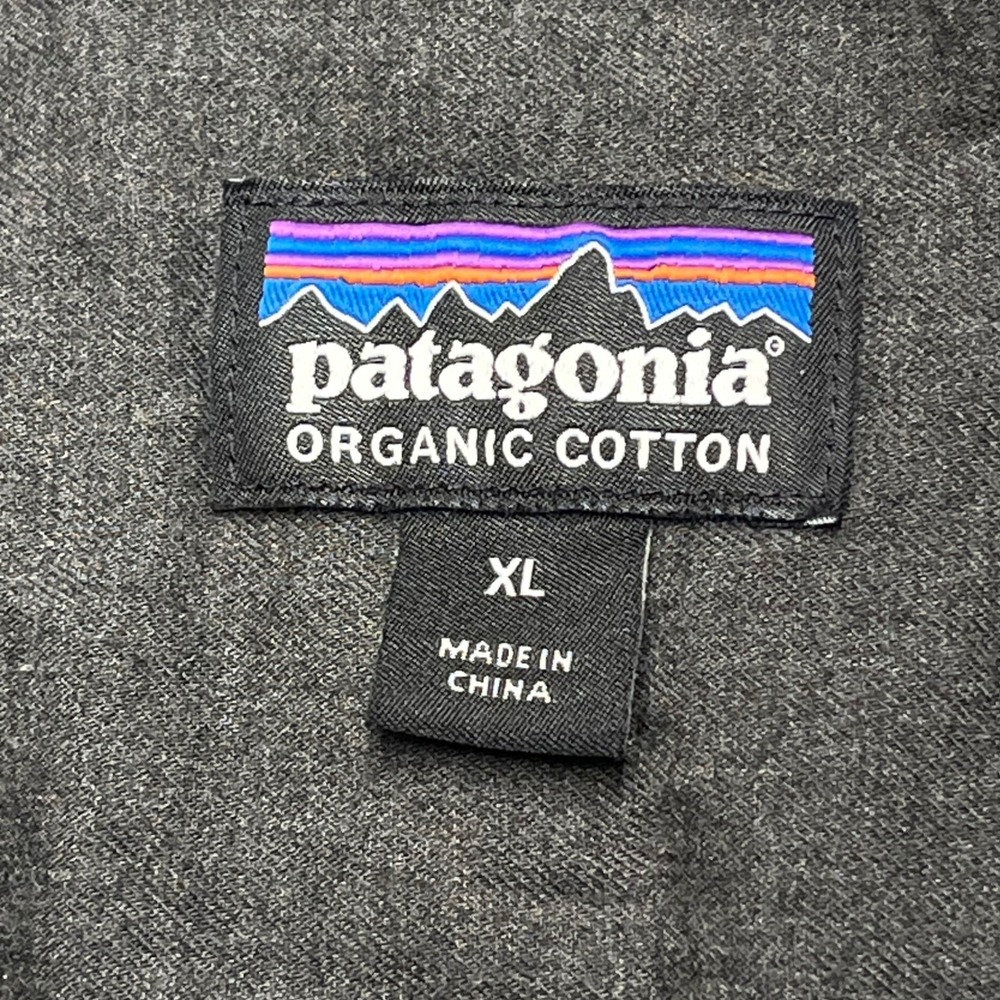 Patagonia Mens XL Organic Cotton Long Sleeve Button Down Shirt Charcoal Saris